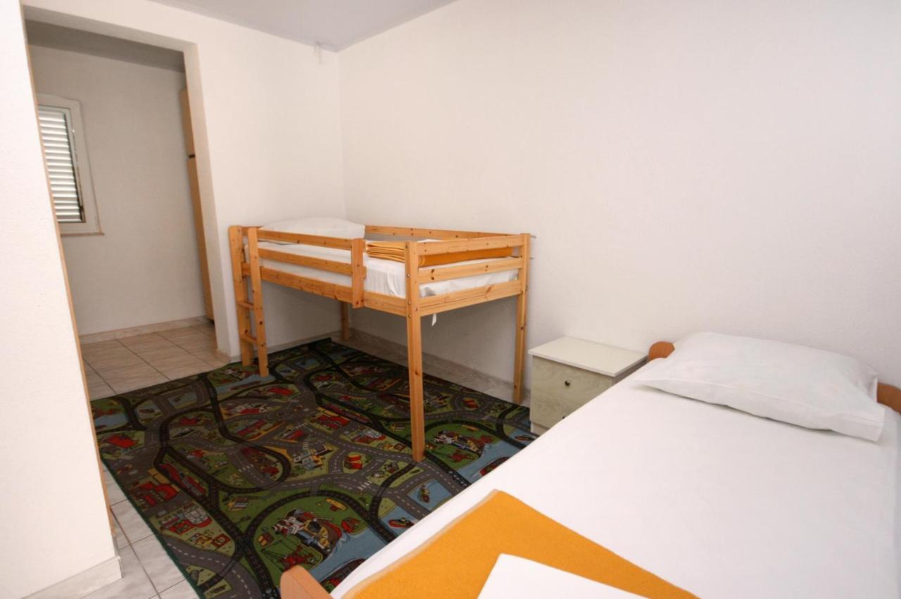 Apartments By The Sea Promajna, Makarska - 2673 Bagian luar foto